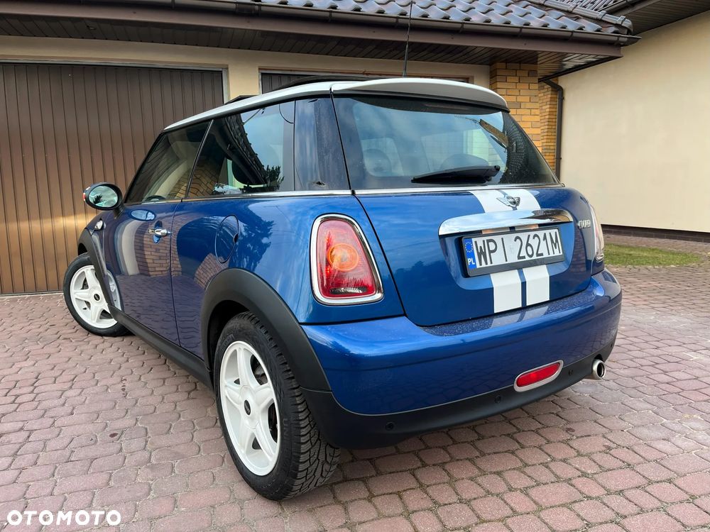 MINI Cooper Seven - 5