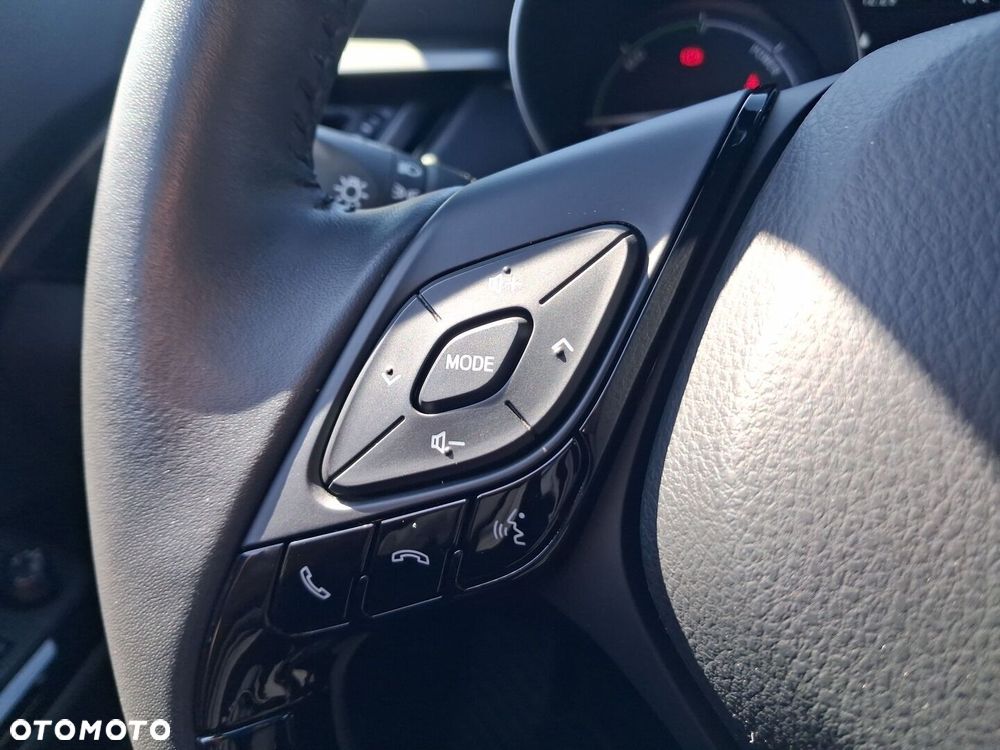 Toyota C-HR 2.0 Hybrid Executive - 23