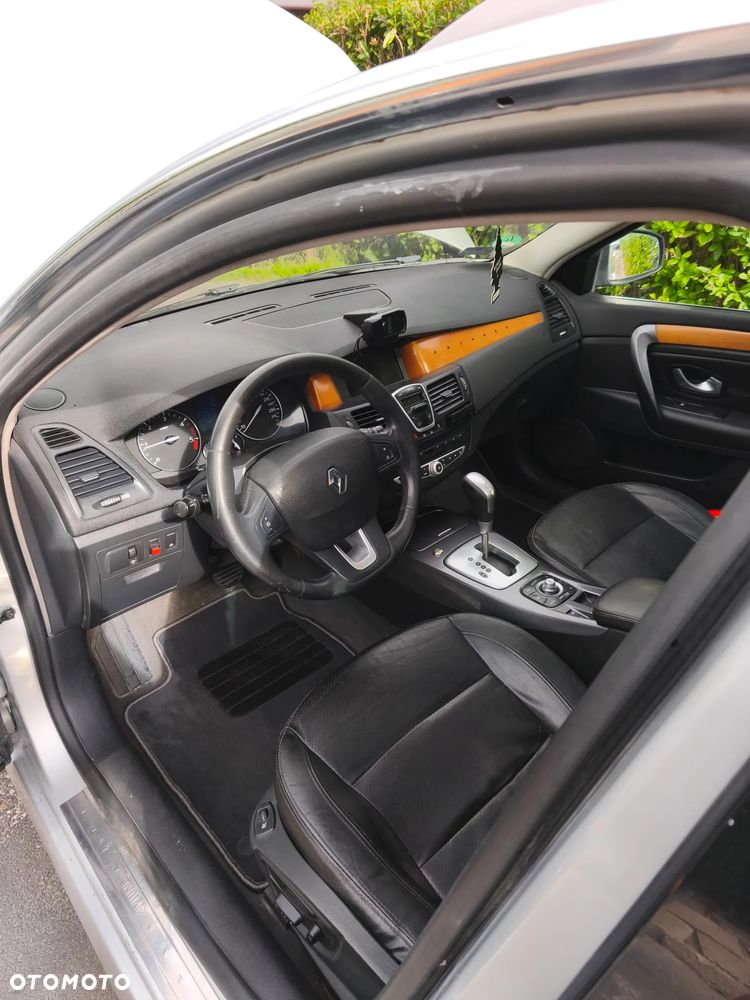 Renault Laguna 2.0 DCi Initiale - 16