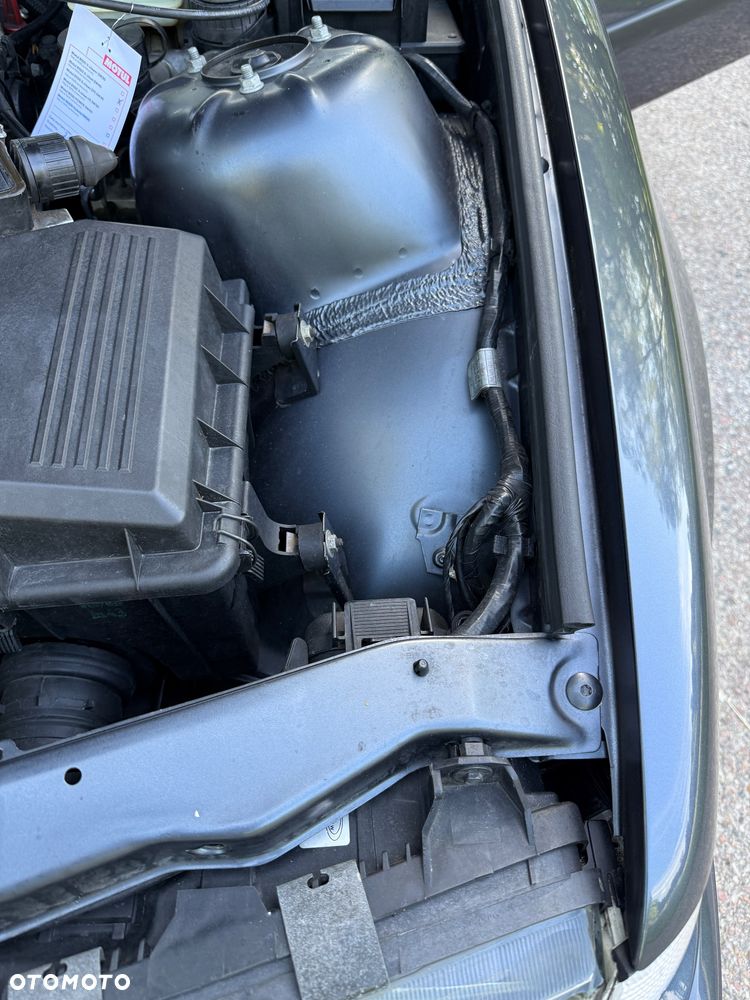 BMW Seria 3 316i - 34