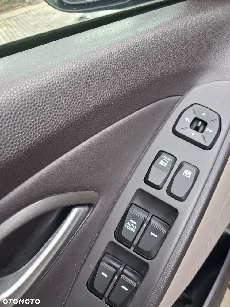 Hyundai ix35 - 9