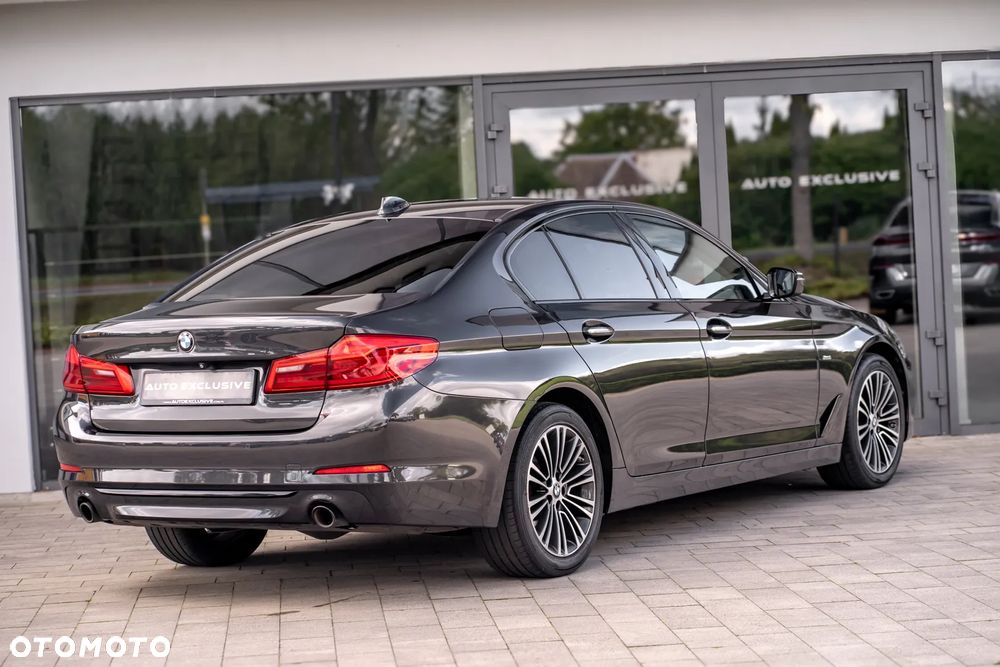 BMW Seria 5 520d Luxury Line sport - 23