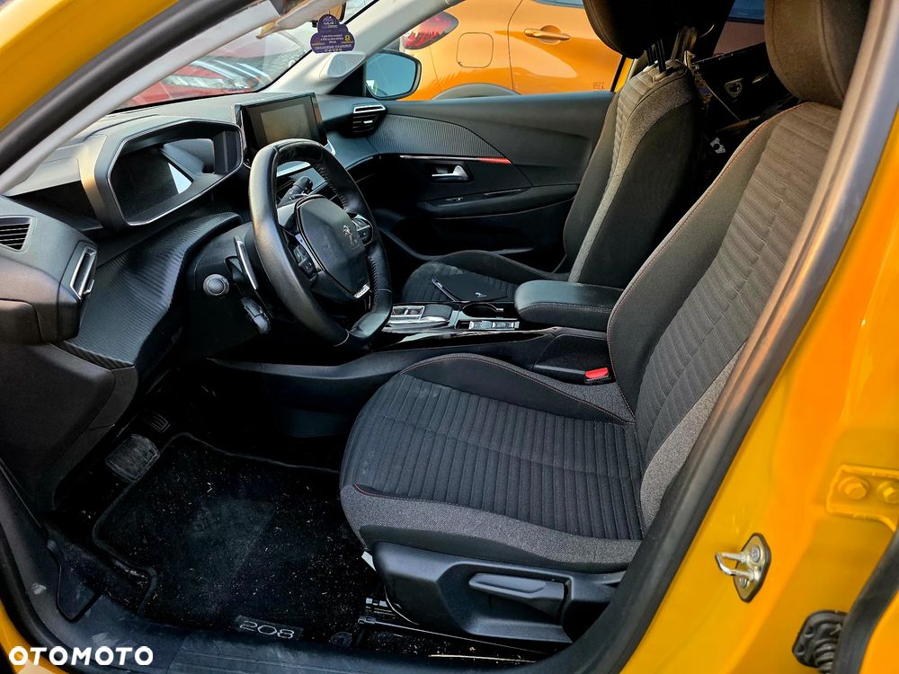 Peugeot 208 1.2 PureTech Active S&S EAT8 - 6