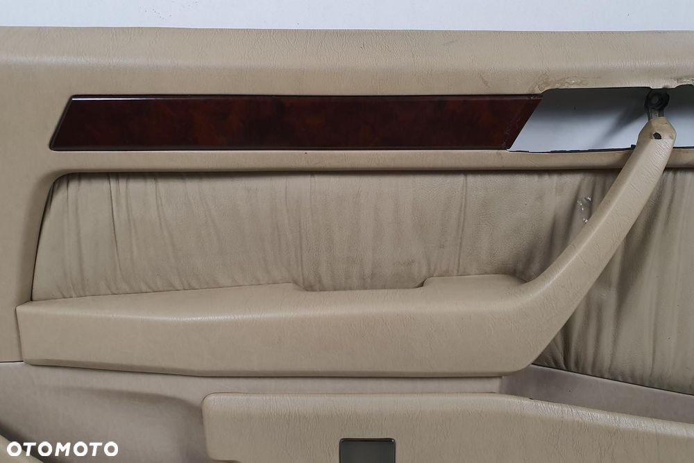 TAPICERKA BOCZEK DRZWI LEWY MERCEDES W124 COUPE - 4