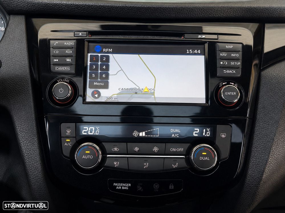 Nissan Qashqai 1.5 dCi N-Connecta - 9