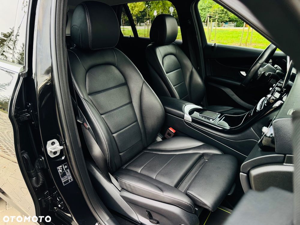 Mercedes-Benz GLC 200 d 4Matic 9G-TRONIC Edition Avantgarde - 33