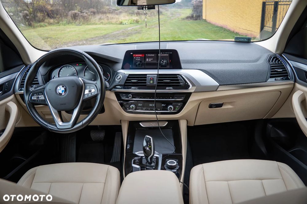 BMW X3 sDrive18d Advantage - 27