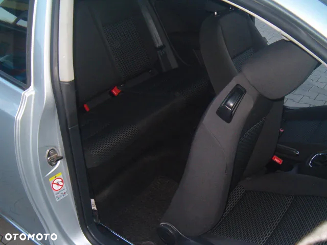 Volkswagen Golf - 15