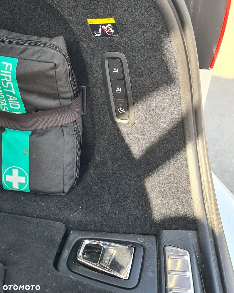 Volvo V90 D5 SCR AWD Inscription - 19