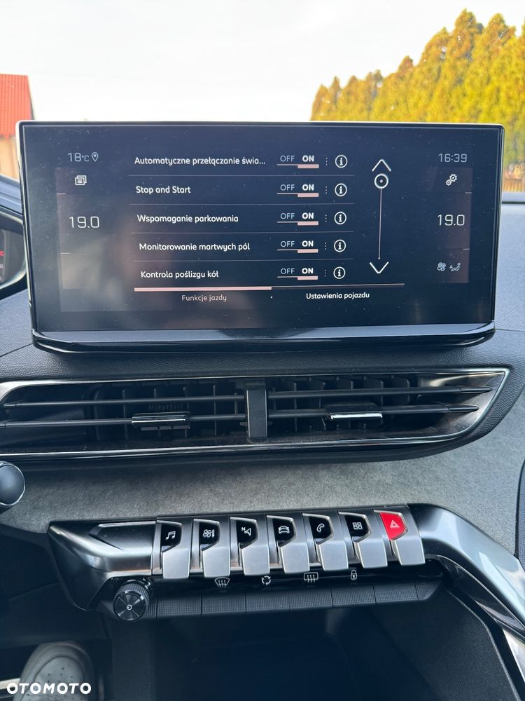 Peugeot 5008 PureTech 130 EAT8 Stop & Start GT - 34