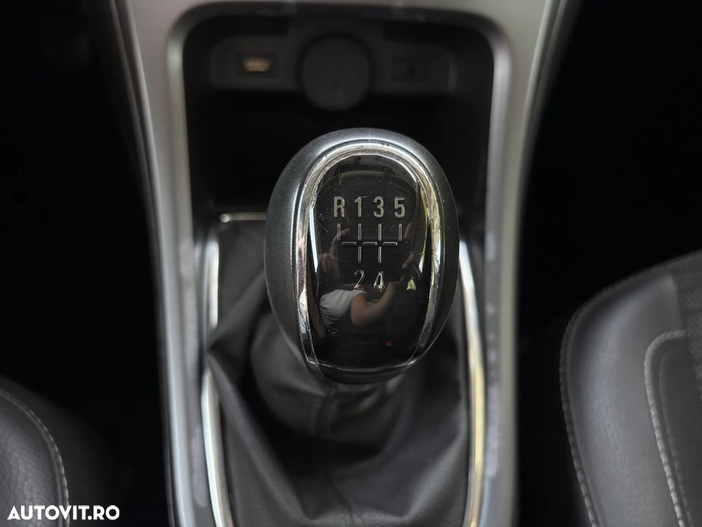 Opel Astra 1.6 TWINPORT ECOTEC Active - 26