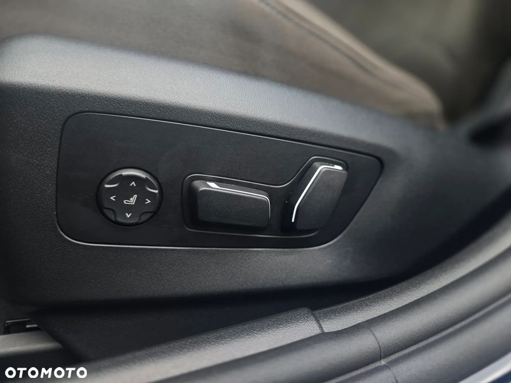 BMW Seria 5 520d xDrive mHEV M Sport - 29