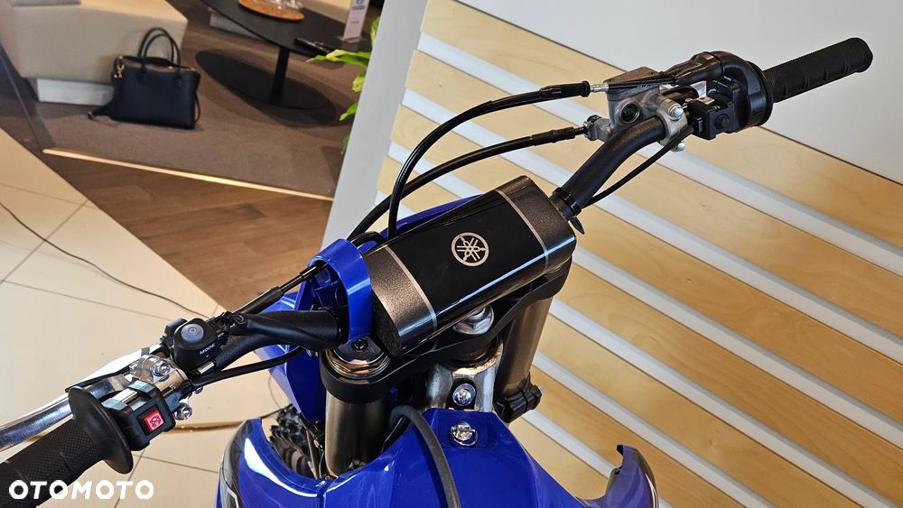 Yamaha YZ - 8