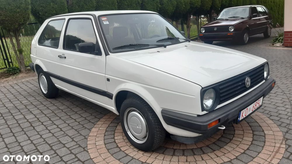 Volkswagen Golf - 8