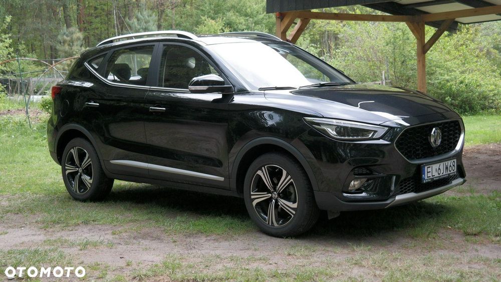 MG ZS - 21