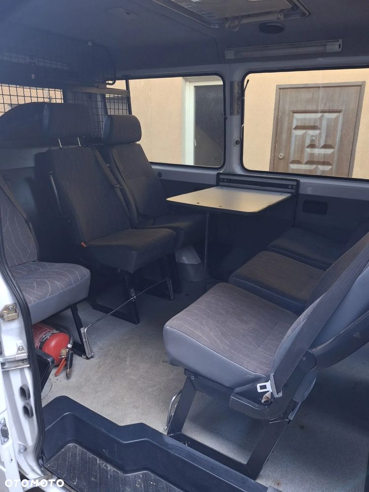 Mercedes-Benz Sprinter - 6