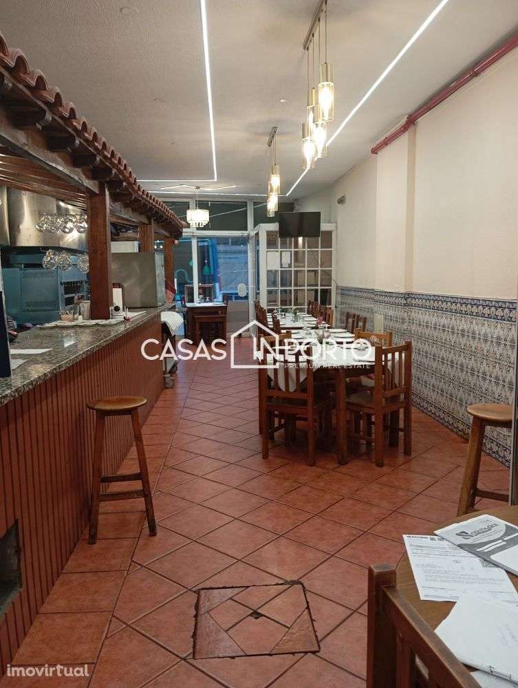 Arrendamento com trespasse - Restauração na Rua de Santa Catarina - Grande imagem: 3/34