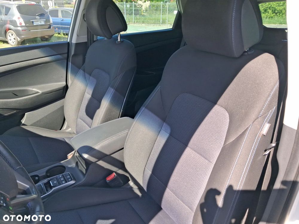 Hyundai Tucson 1.7 CRDI BlueDrive Style 2WD DCT - 13