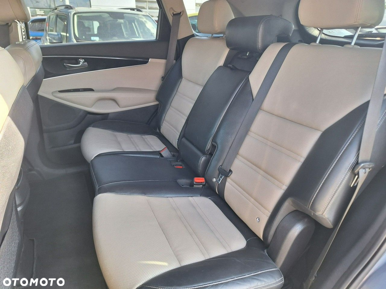 Kia Sorento - 14