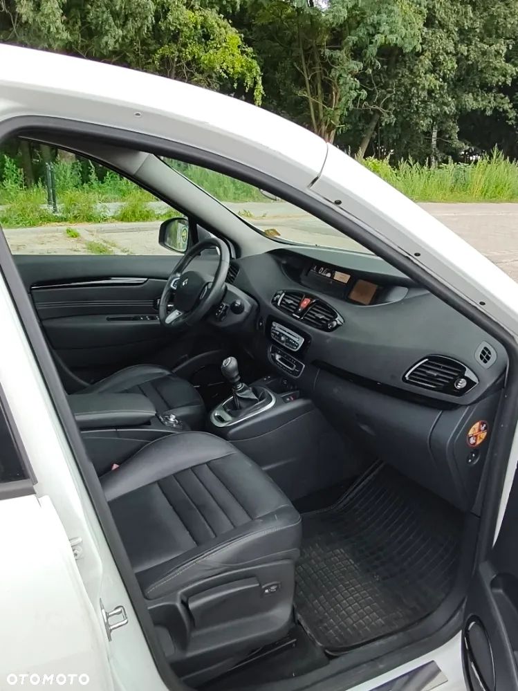 Renault Grand Scenic dCi 130 FAP Start & Stop Bose Edition - 10