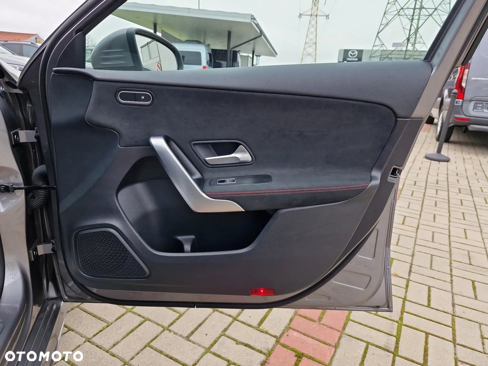 Mercedes-Benz Klasa A 200 AMG Line 7G-DCT - 26