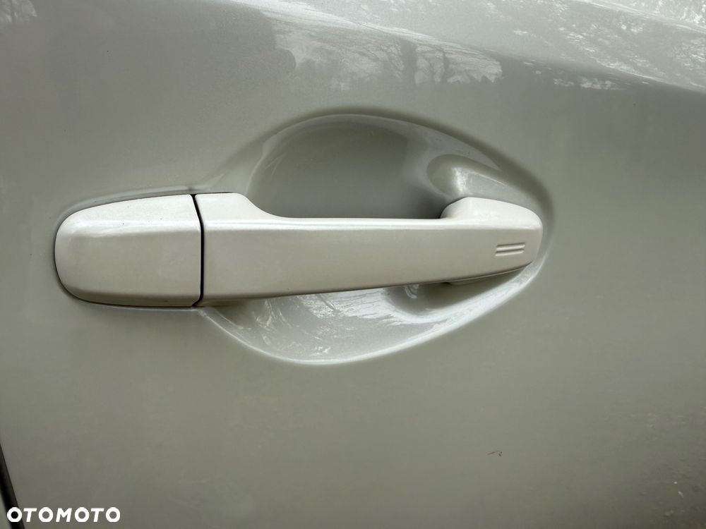 Toyota Auris 1.8 Executive - 18