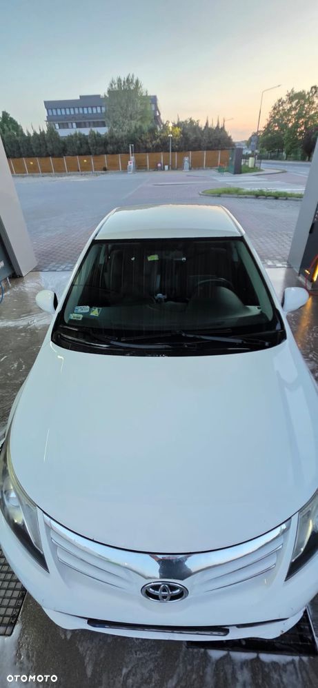 Toyota Avensis 2.0 D-4D Luna - 3