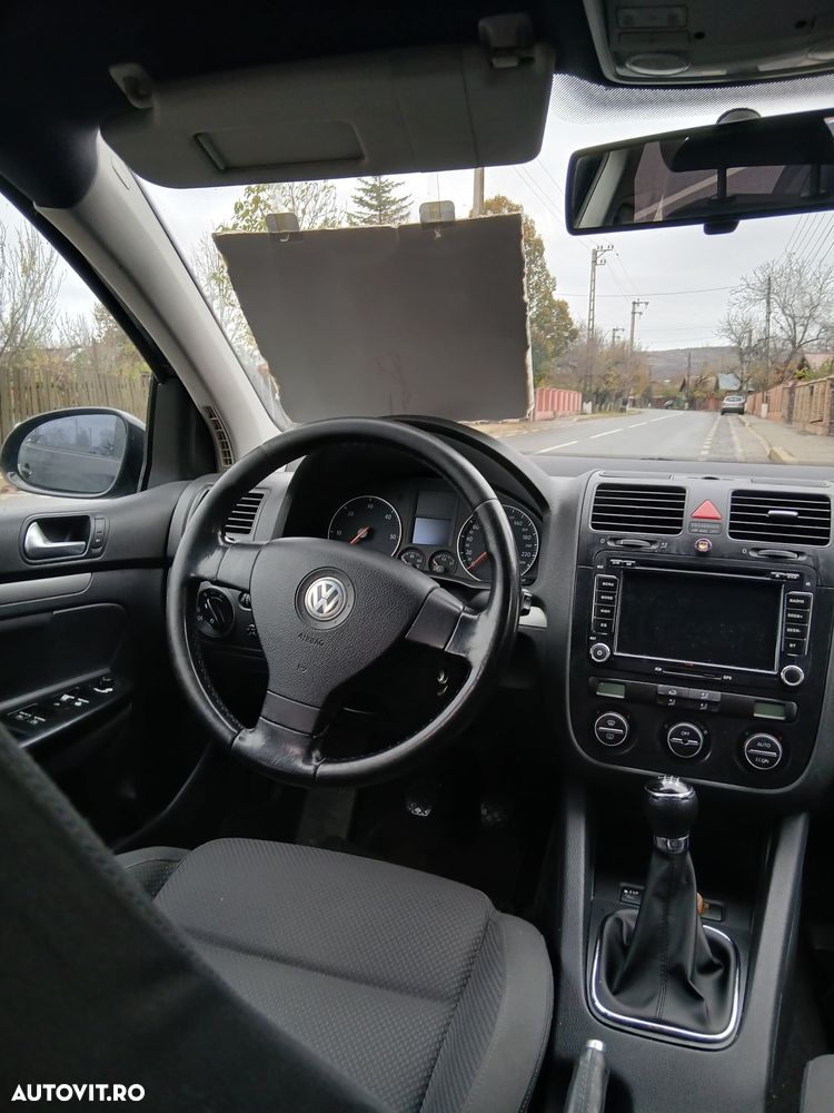 Volkswagen Golf 2.0 TDI Comfortline - 7