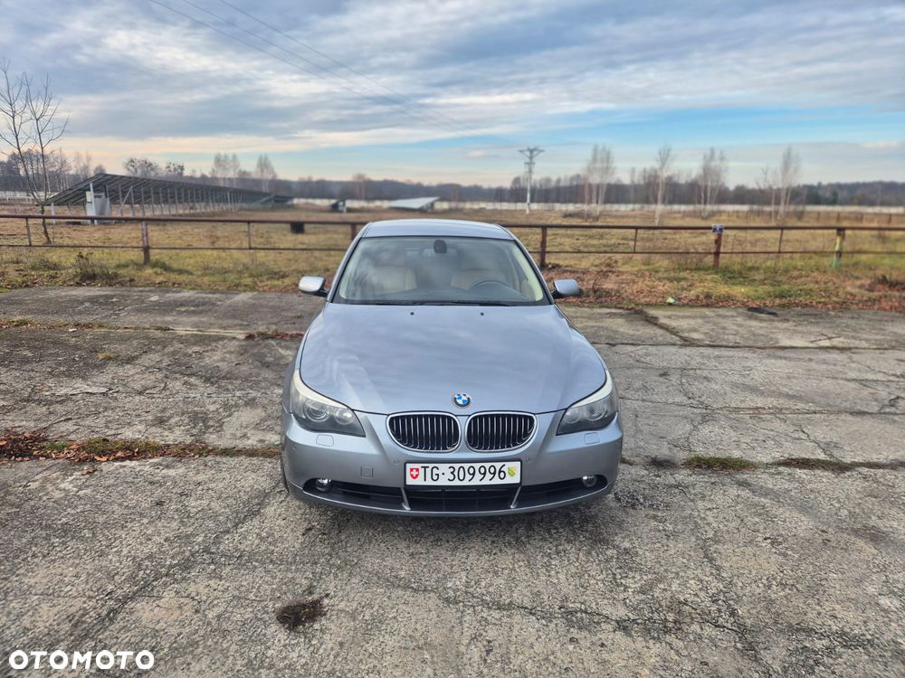 BMW Seria 5 525xi - 5