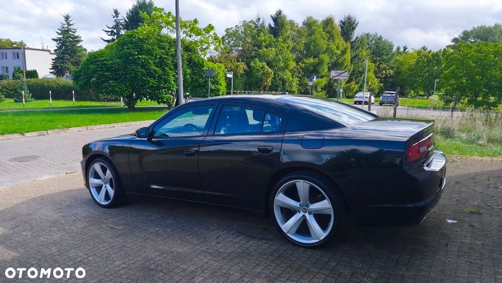 Dodge Charger 3.5 V6 SXT - 14