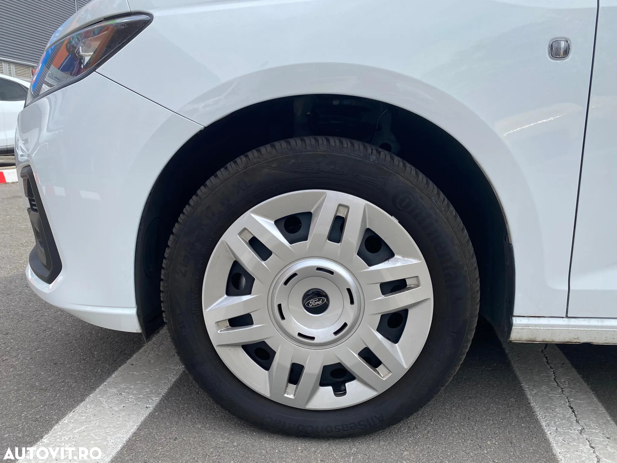 Ford Connect - 12