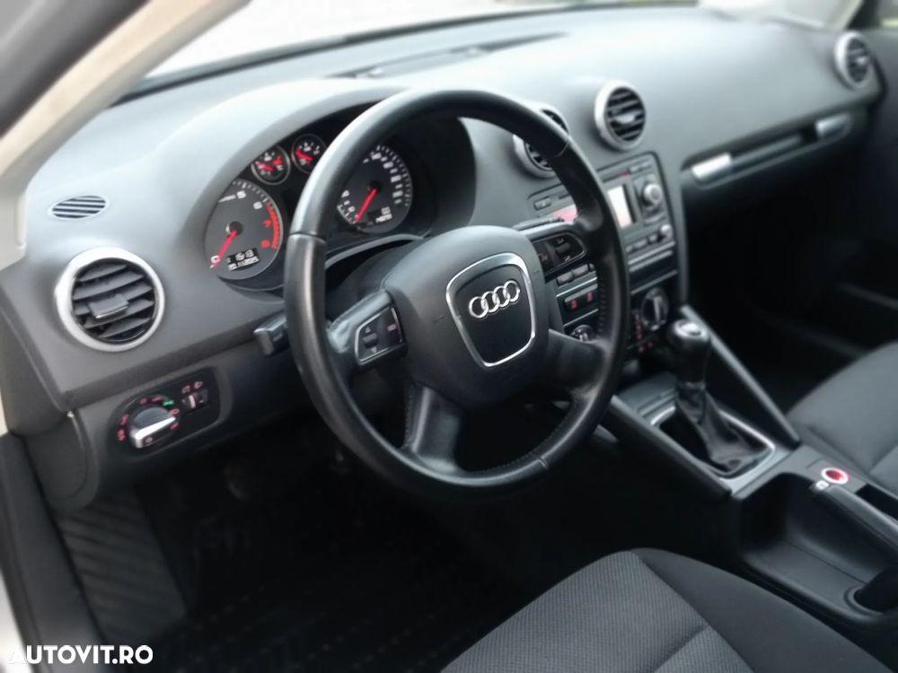 Audi A3 1.4 TFSI Sportback Ambiente - 9