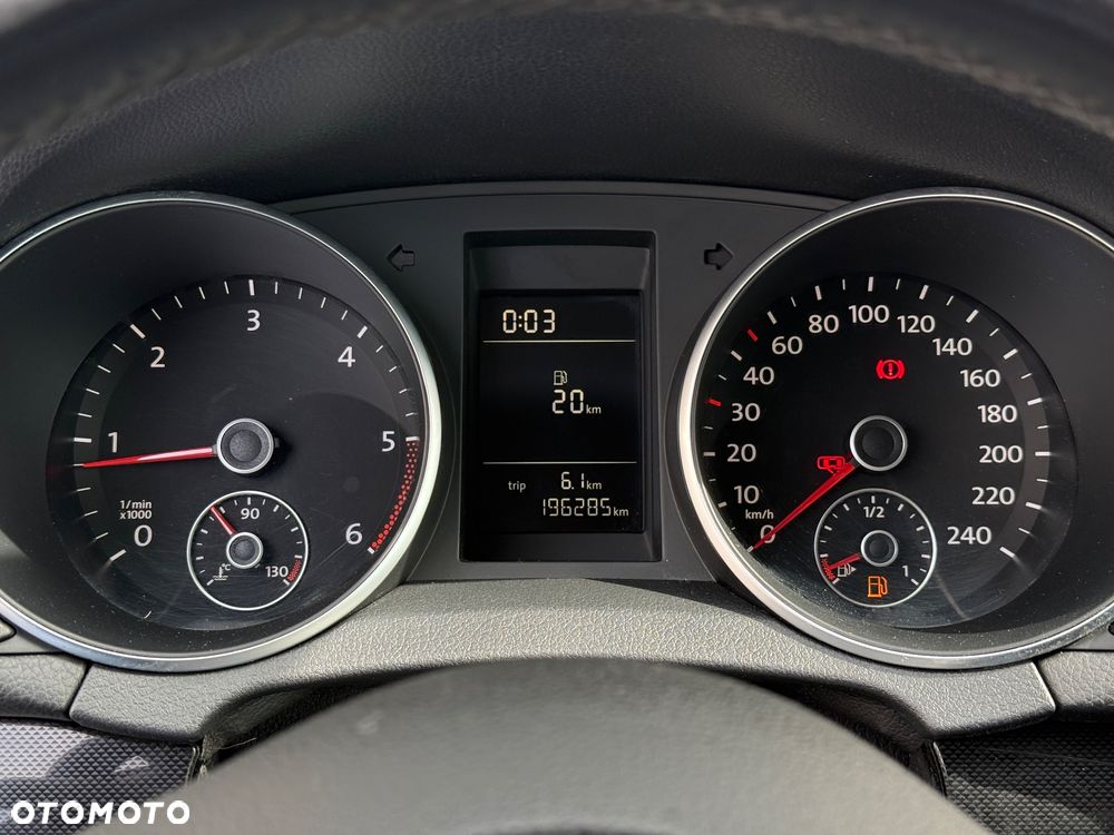 Volkswagen Golf 2.0 TDI Comfortline - 17