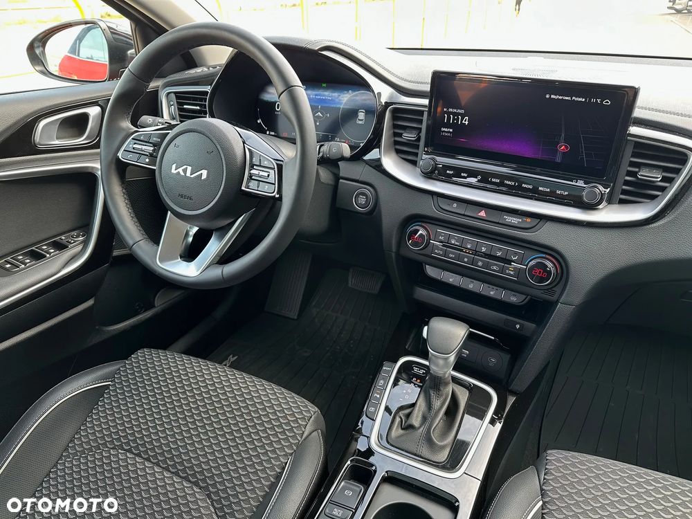 Kia XCeed 1.5 T-GDI Business Line DCT - 18