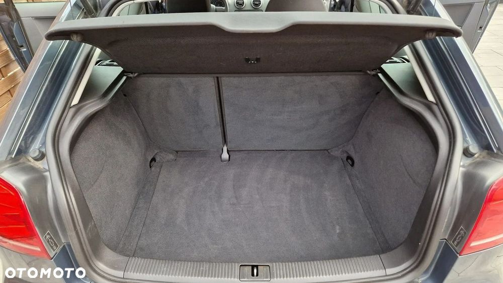 Audi A3 3-drzwiowe 1.6 TDI Attraction - 10