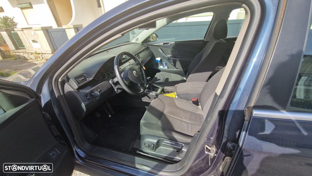 VW Passat Variant 2.0 TDI Confortline - 6