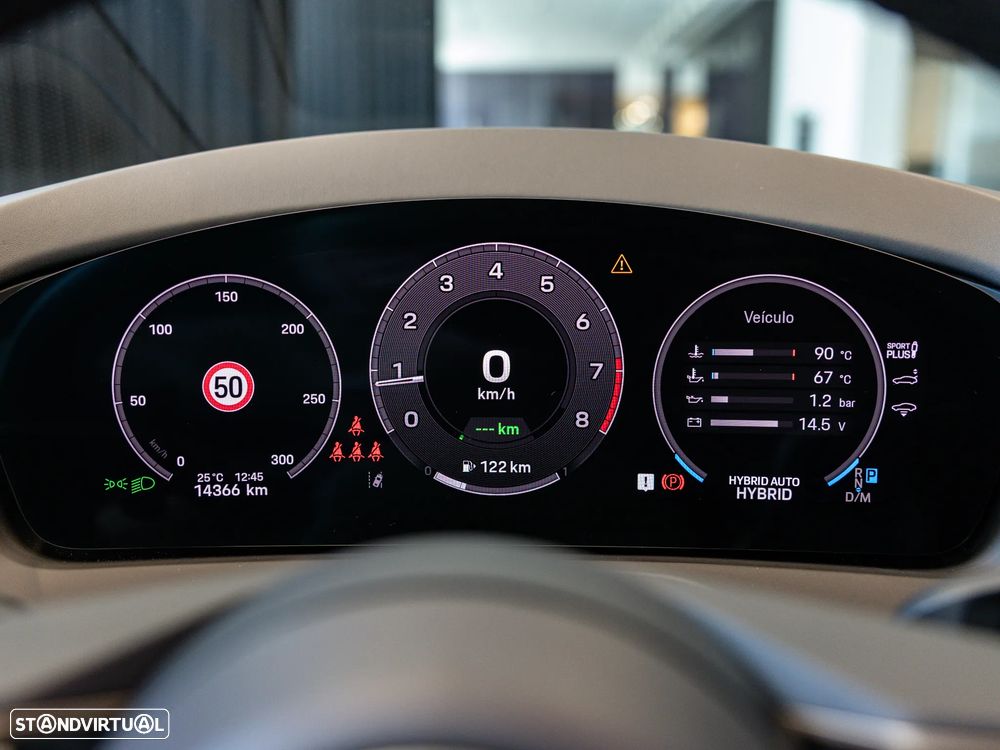 Porsche Panamera 4 E-Hybrid - 27