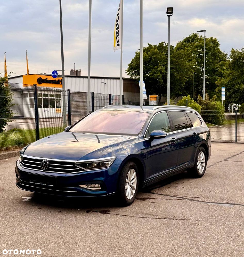 Volkswagen Passat 2.0 TDI EVO Business DSG - 2