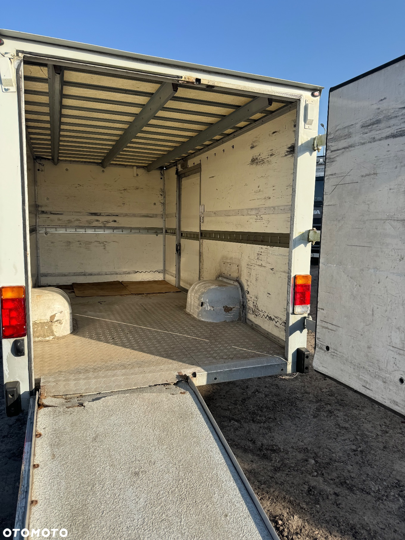 Renault Master 2009r. Kontener Niskopodłogowy Koniowóz Izoterma Max Długi Paka 410cm Winda Dhollandia - 9