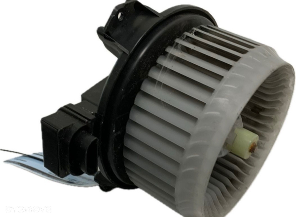 Wentylator dmuchawa nagrzewnicy Ford B-max Ecosport Renault Clio IV Captur 2013-2018r Peugeot 206 98-03r Mercedes GLC W253 C W205 Vito W447 2014r-> Kja Carnival Sorento Mitsubishi Citroen Peugeot 2007-2023r Kia Hyundai 2015-2023r Suzuki Swift MK7 10-16r Renault Scenic IV 2020r  Oryginał