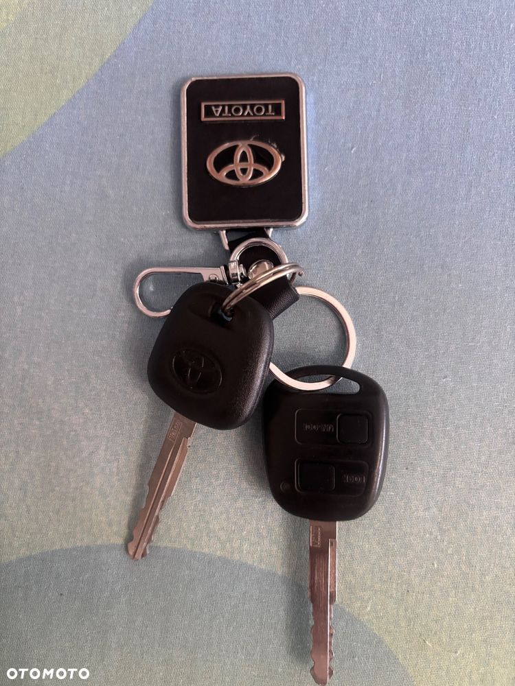 Toyota Yaris 1.33 Luna - 23