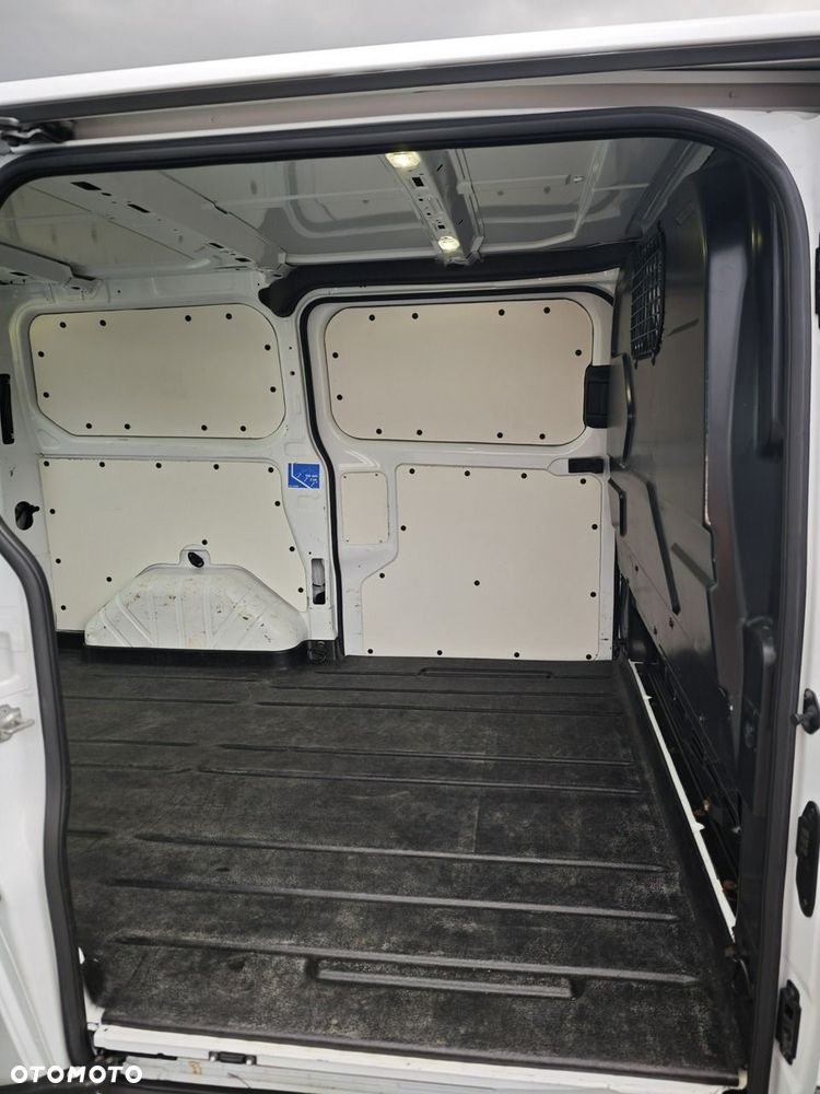 Ford Transit Custom - 23