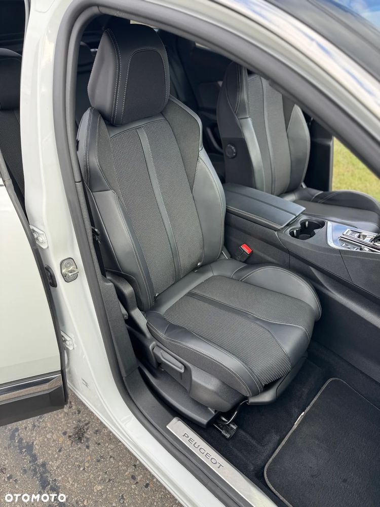 Peugeot 3008 1.5 BlueHDi GT Pack S&S EAT8 - 25