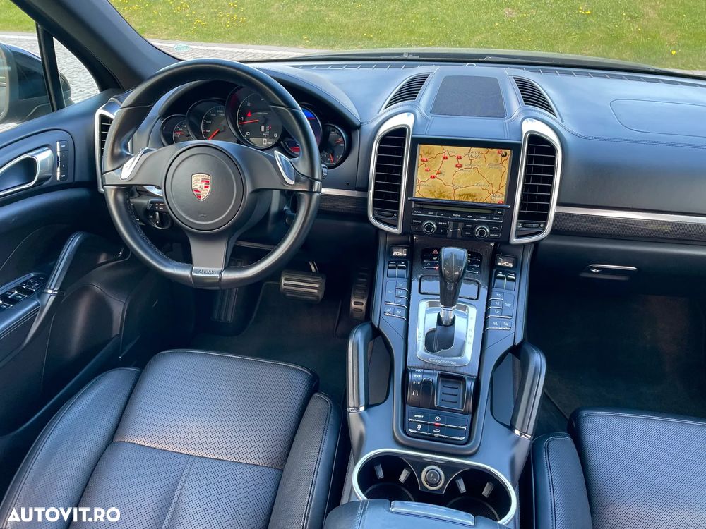 Porsche Cayenne 3.0 L V6 - 20