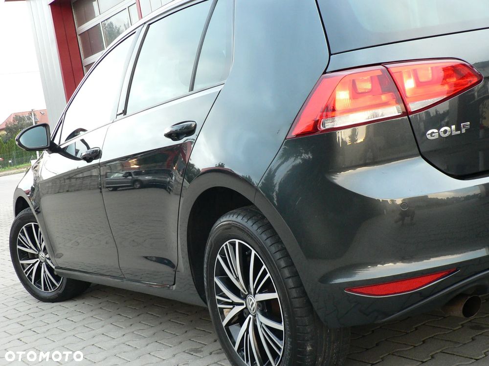 Volkswagen Golf 1.2 TSI BlueMotion Technology Allstar - 17