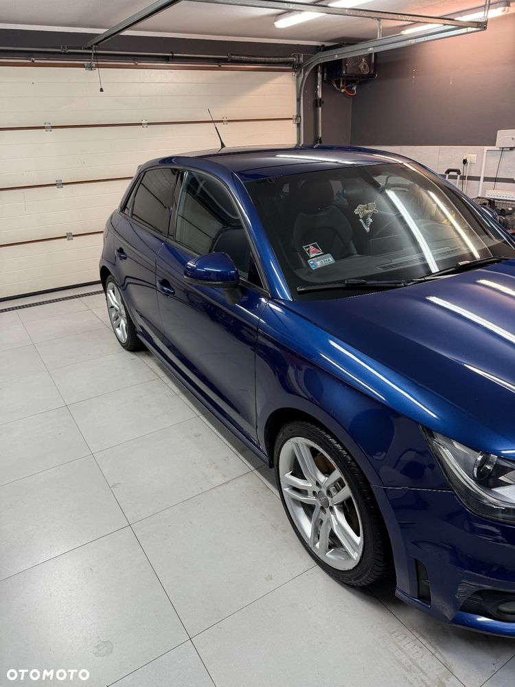 Audi A1 Sportback 1.4 TFSI S tronic S line edition m S line Sportpaket - 13