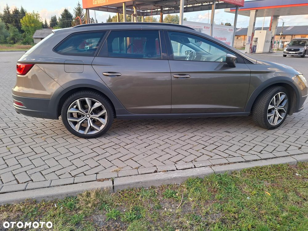 Seat Leon 1.8 TSI Xcellence S&S DSG - 13