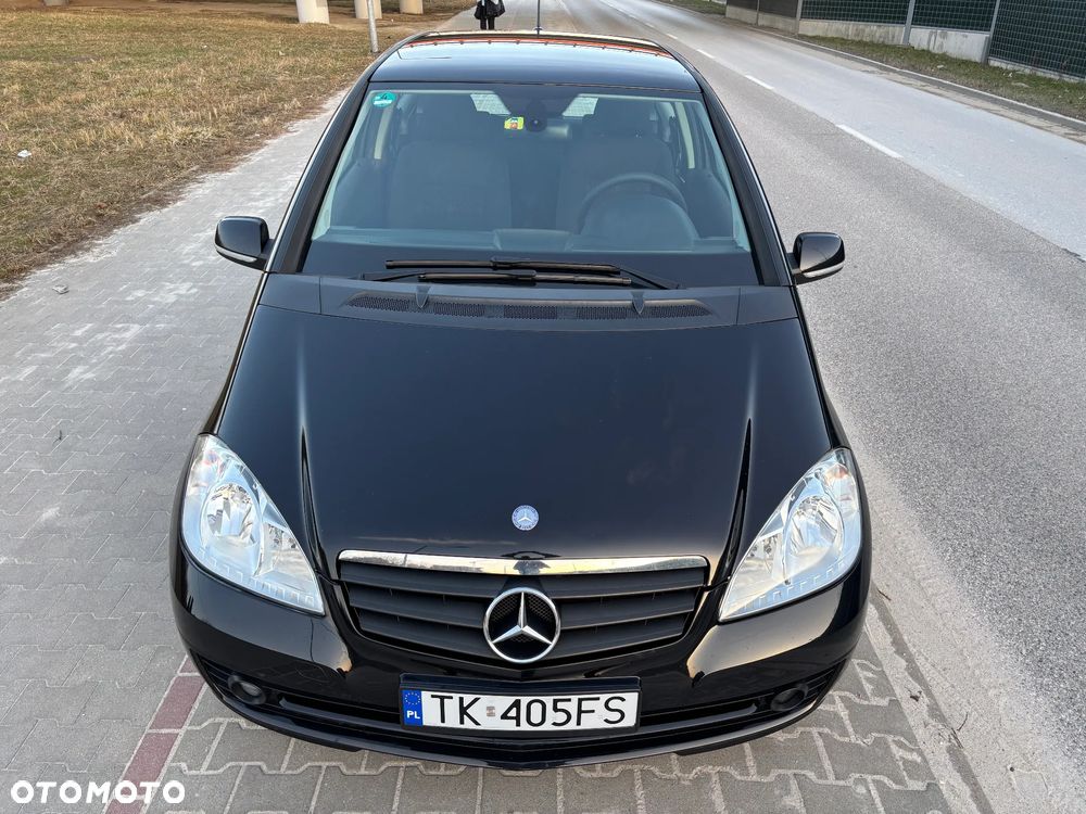 Mercedes-Benz Klasa A 160 BlueEFFICIENCY Elegance Special Edition - 32