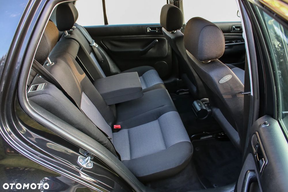 Volkswagen Golf 1.4 Comfortline - 27
