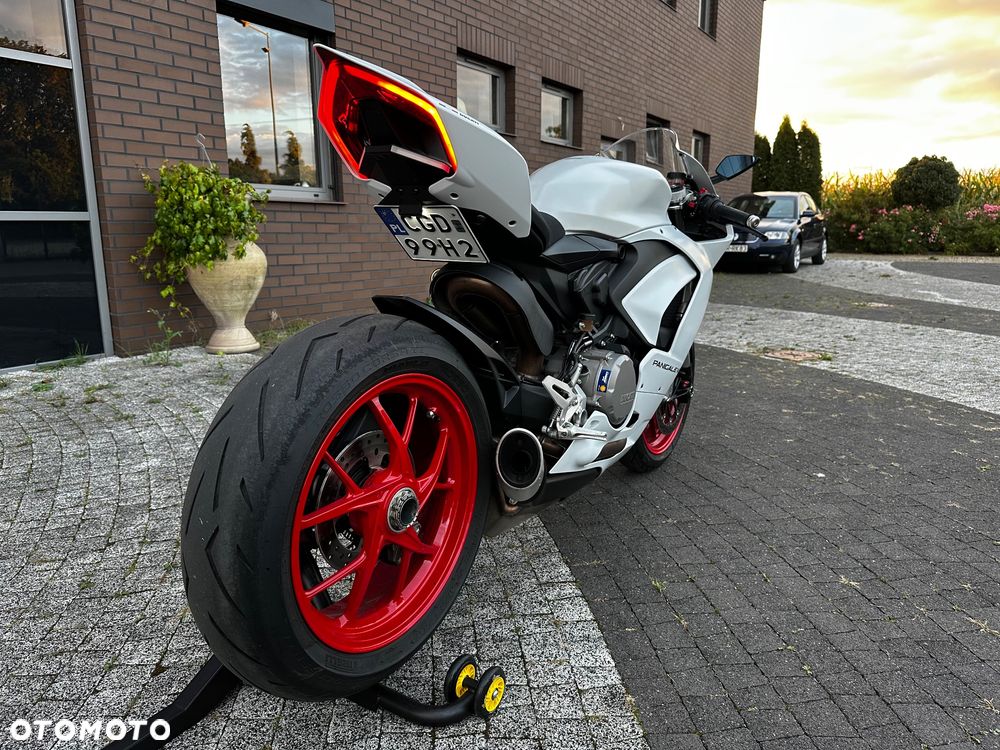 Ducati Panigale V2 - 4